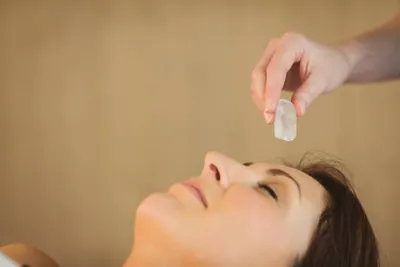 ice facial benefits  रोज सुबह बर्फ से मुंह धोने से आएगा निखार