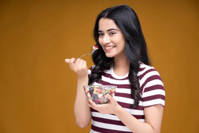 women s healthy diet plan  महिलाएं ब्रेकफास्ट से लेकर डिनर तक ऐसे रखें अपनी डाइट का खयाल